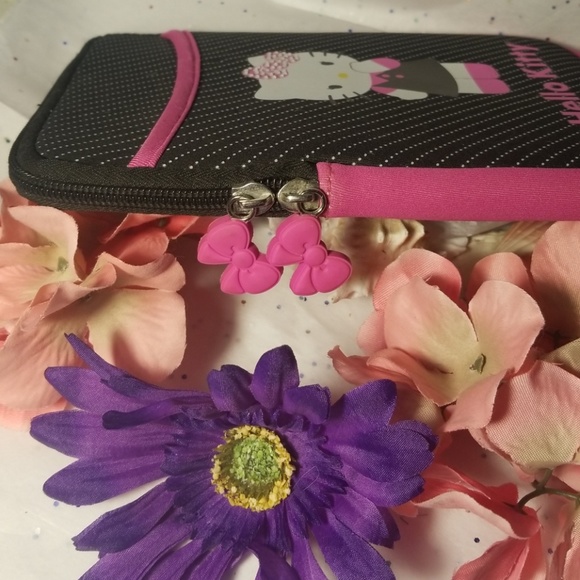 Hello Kitty Tablet Case, NWOT - Picture 6 of 7